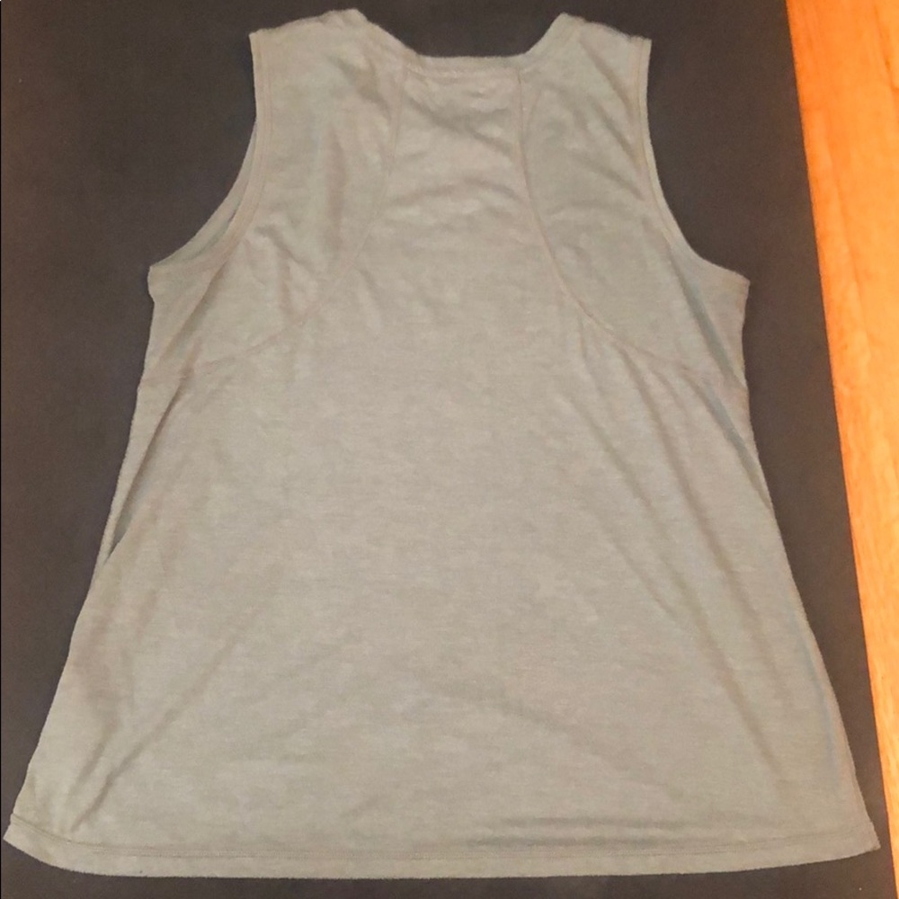 Calvin Klein Performance Tank - Picture 3 of 3